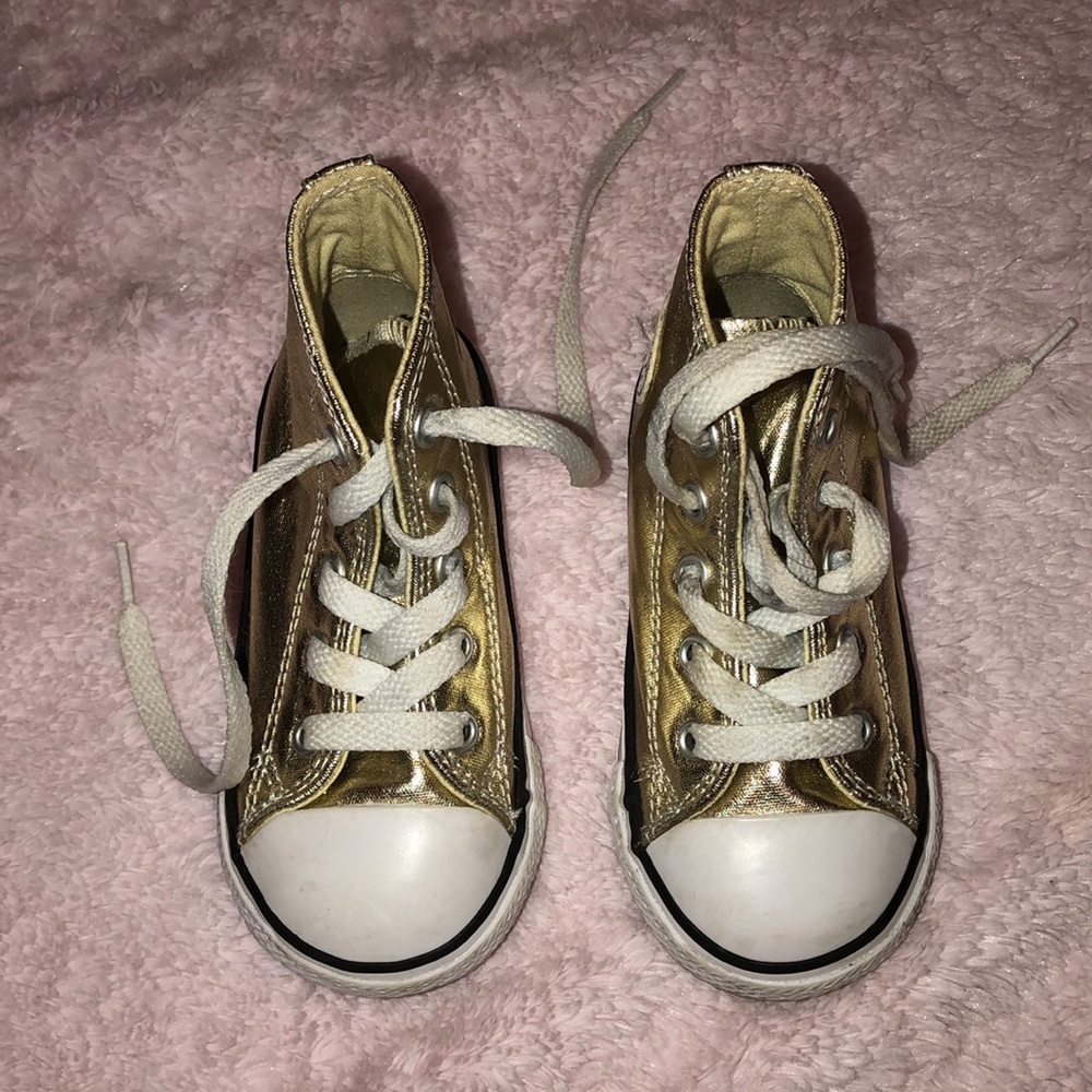 Converse Toddler Size 7- Gold